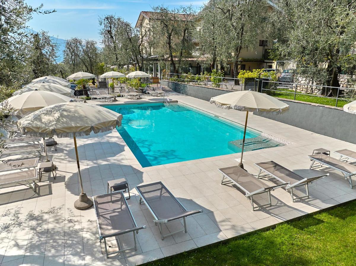 Hotel Rosemarie Limone sul Garda Kültér fotó